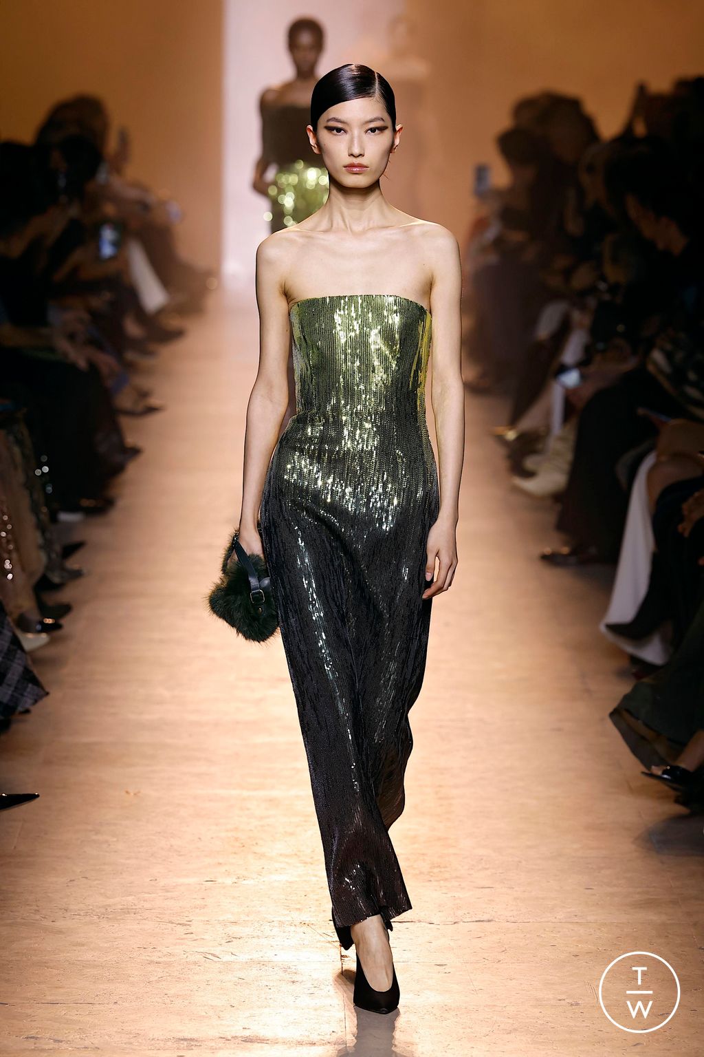 Fashion Week Paris Fall/Winter 2025 look 39 from the Elie Saab collection womenswear