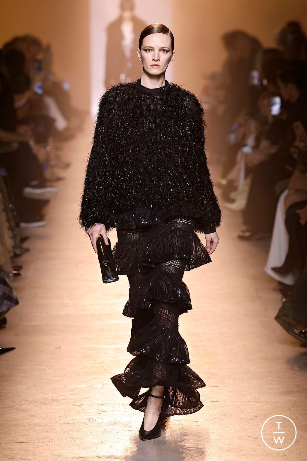 Fashion Week Paris Fall/Winter 2025 look 48 from the Elie Saab collection womenswear