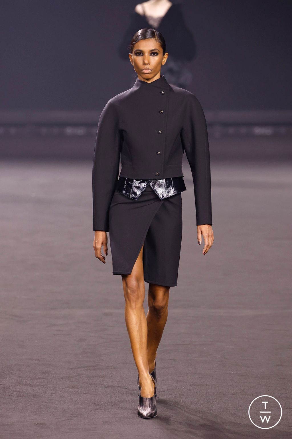 Fashion Week Paris Fall/Winter 2026 look 10 from the Elie Saab collection 女装