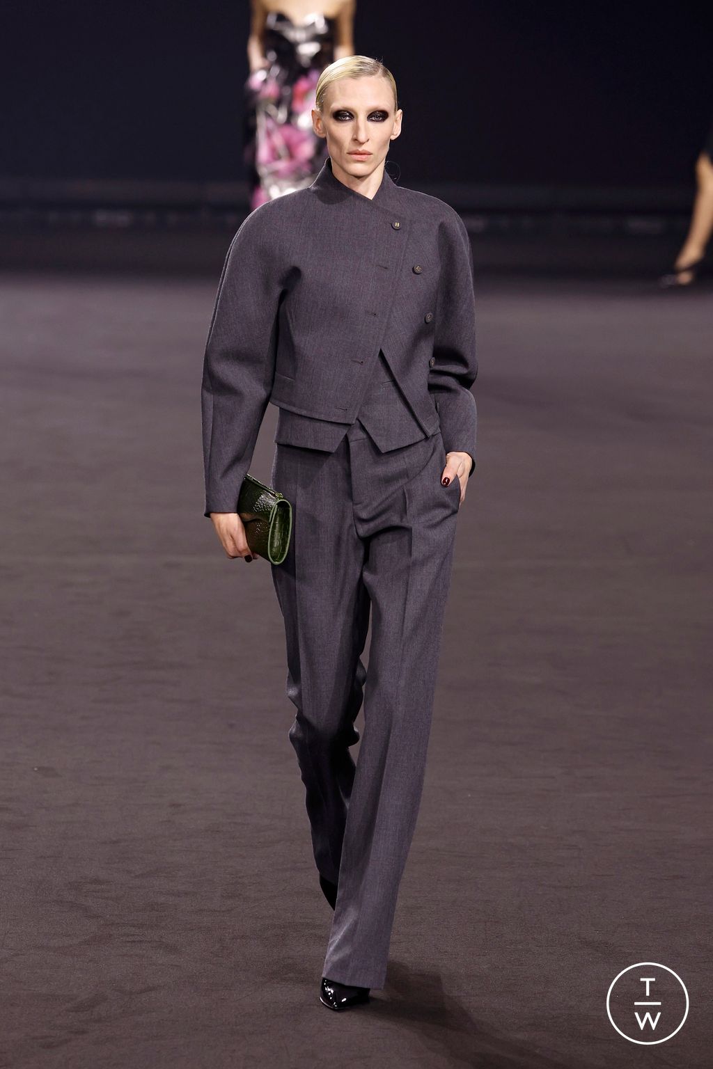 Fashion Week Paris Fall/Winter 2026 look 22 from the Elie Saab collection womenswear