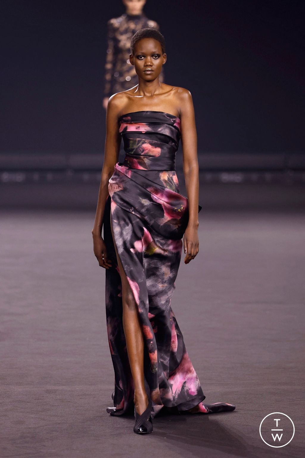 Fashion Week Paris Fall/Winter 2026 look 37 from the Elie Saab collection womenswear