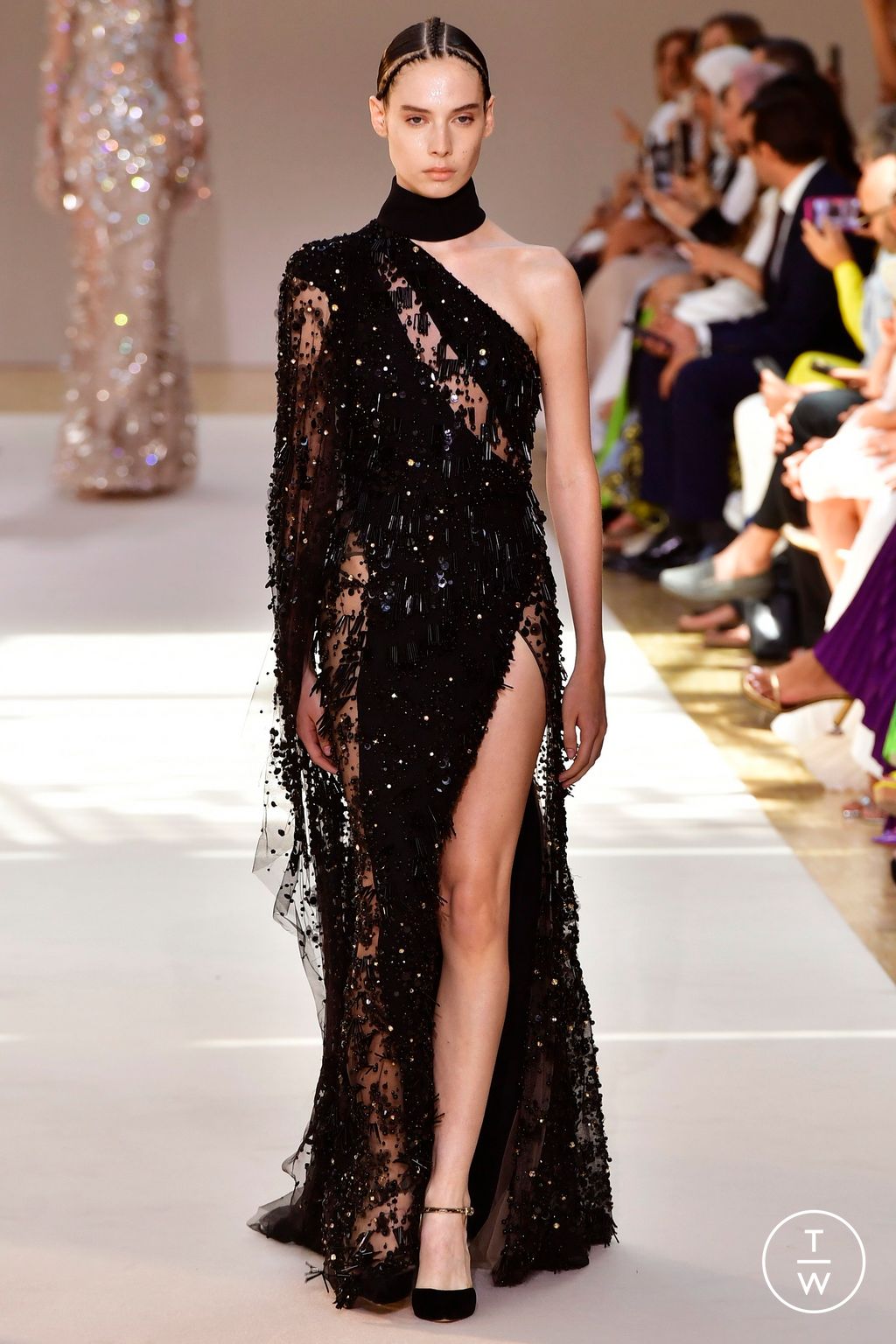 Fashion Week Paris Fall/Winter 2022 look 15 from the Elie Saab collection 高级定制