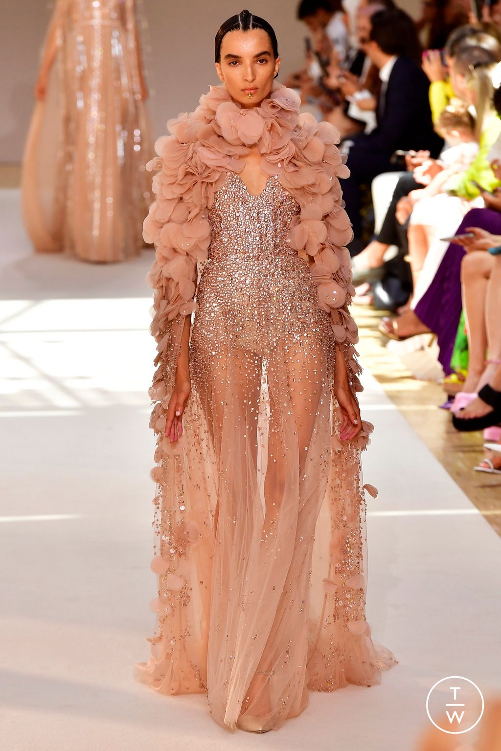 Fashion Week Paris Fall/Winter 2022 look 48 from the Elie Saab collection couture