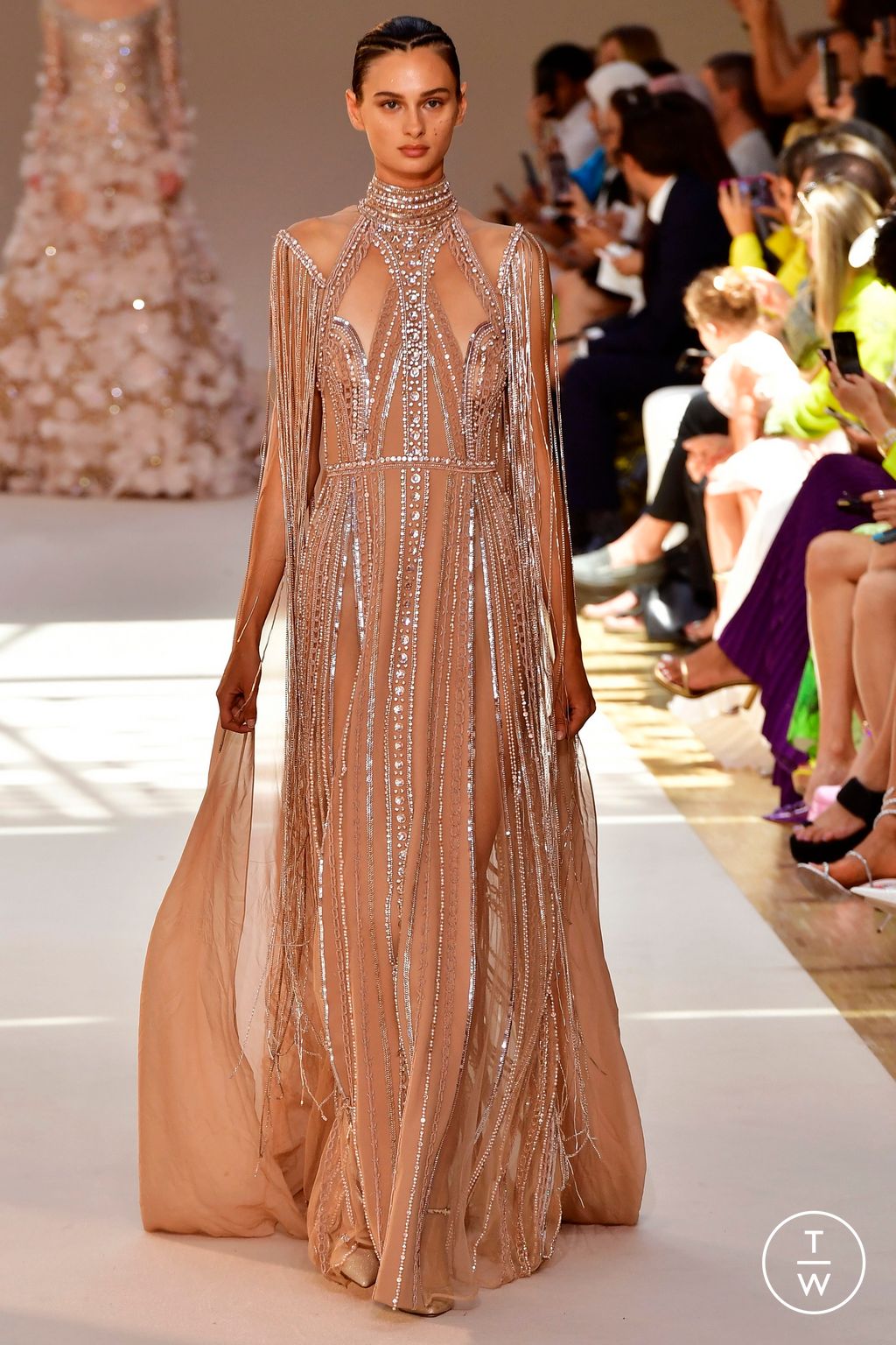 Fashion Week Paris Fall/Winter 2022 look 49 from the Elie Saab collection couture