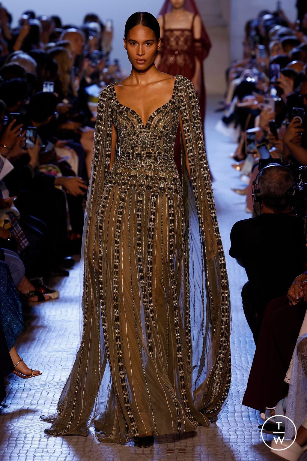 Fashion Week Paris Fall/Winter 2023 look 16 from the Elie Saab collection couture