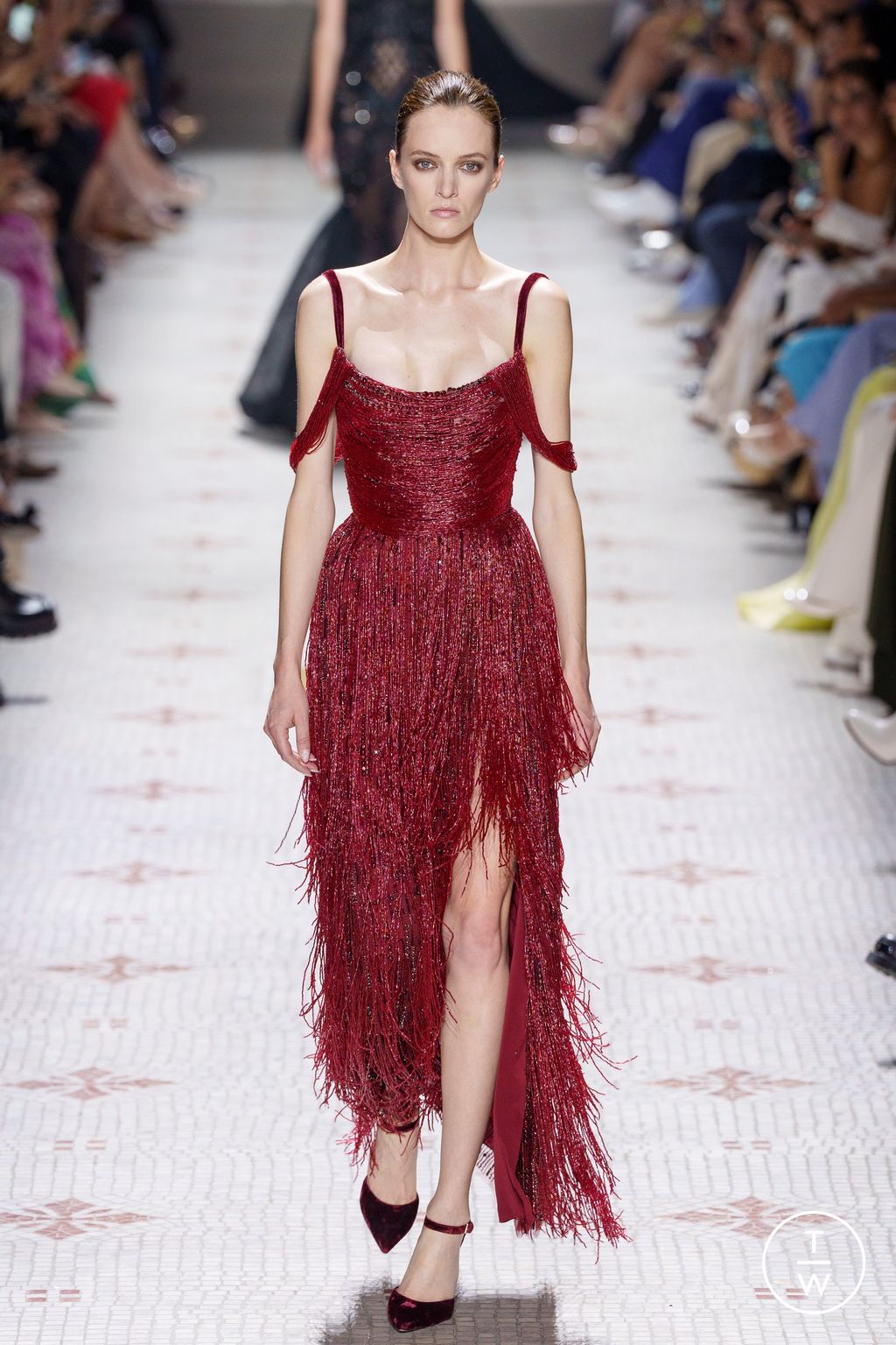 Fashion Week Paris Fall/Winter 2024 look 22 from the Elie Saab collection couture
