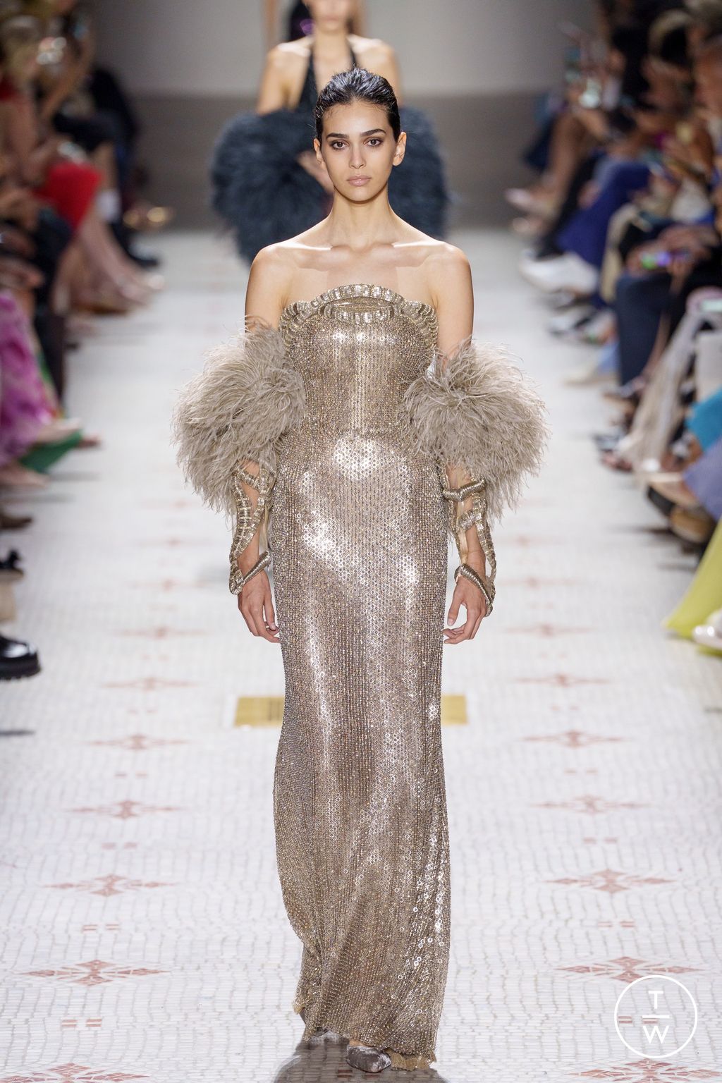 Fashion Week Paris Fall/Winter 2024 look 40 de la collection Elie Saab couture