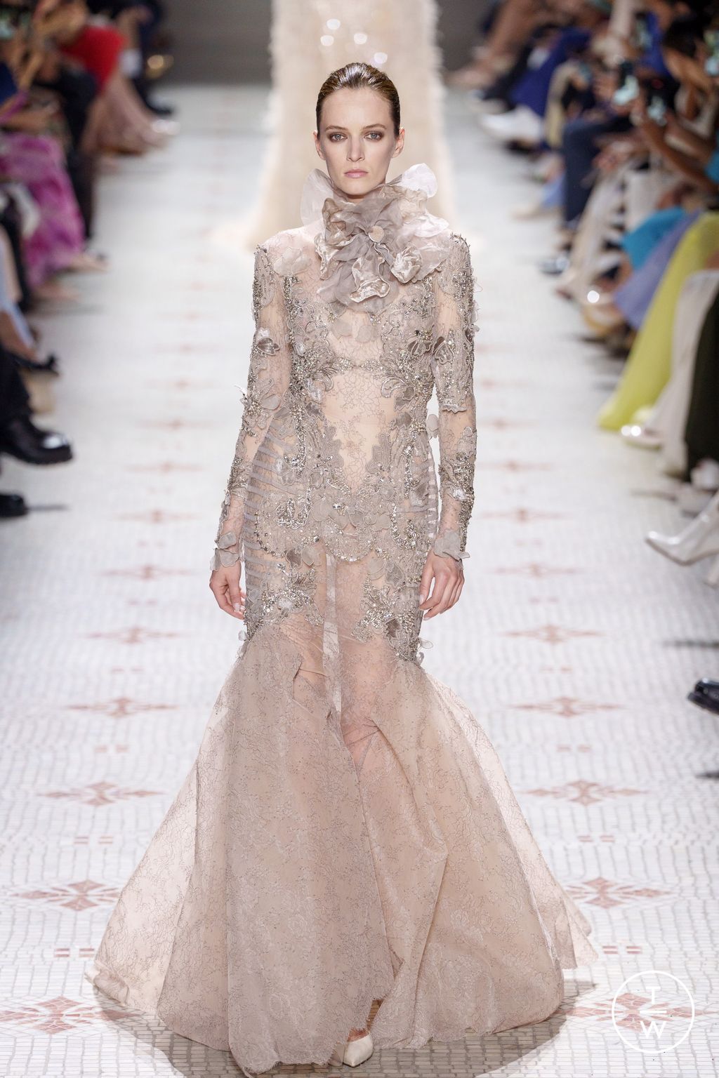 Fashion Week Paris Fall/Winter 2024 look 62 from the Elie Saab collection couture