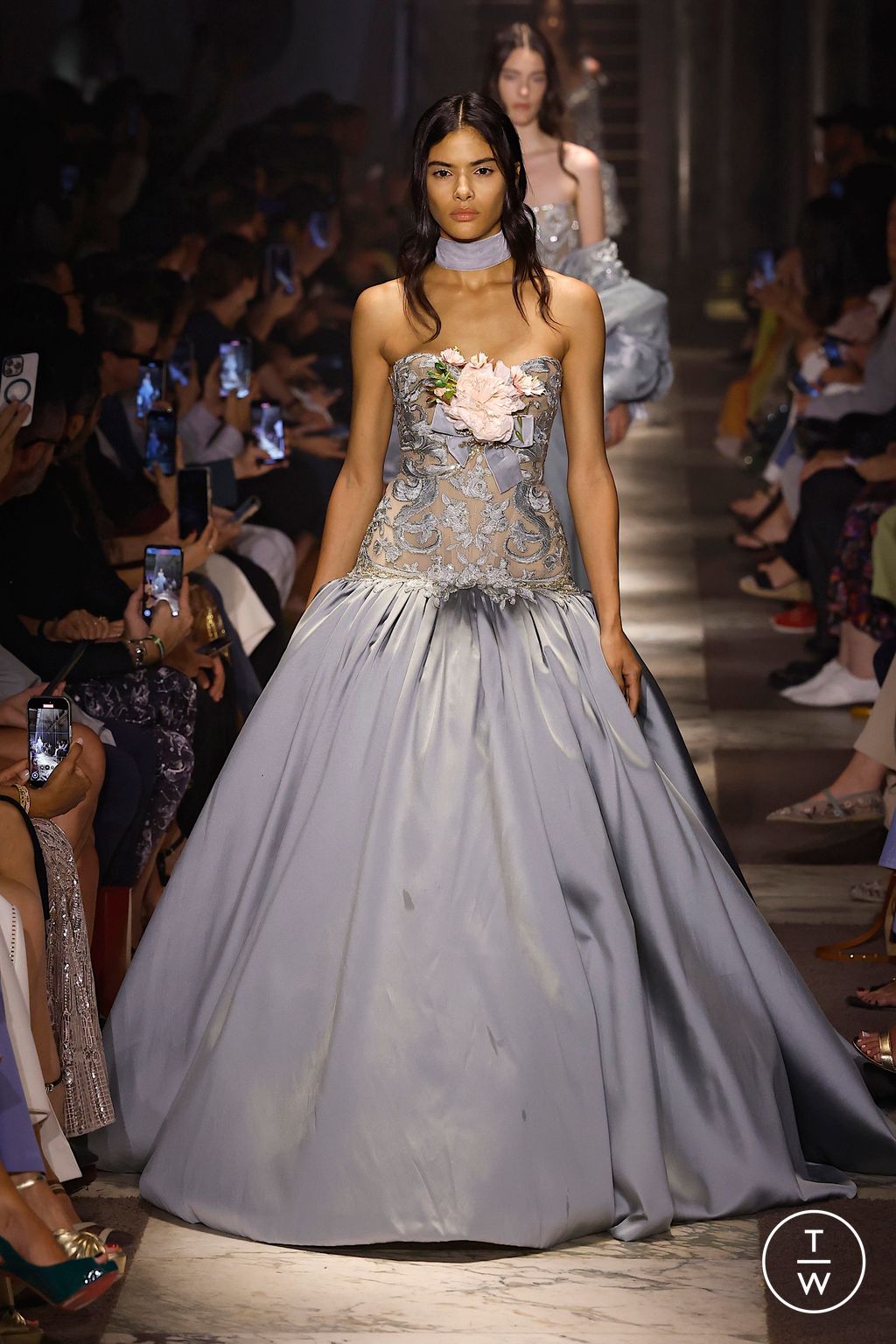 Fashion Week Paris Fall/Winter 2025 look 22 from the Elie Saab collection couture