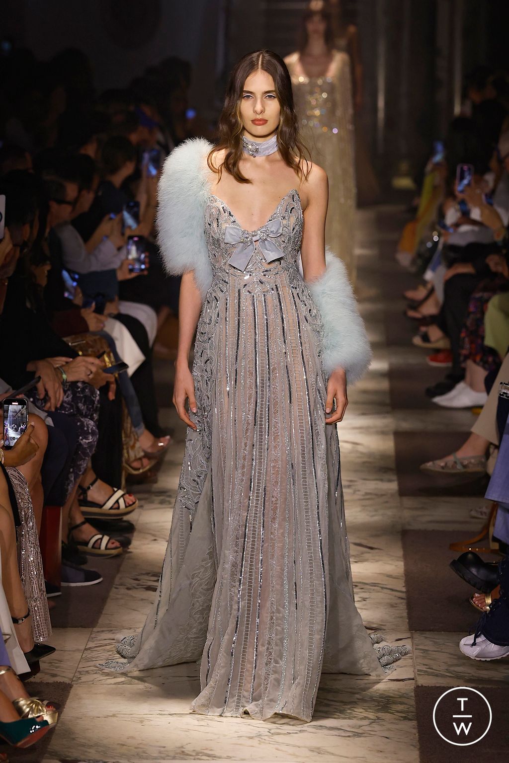 Fashion Week Paris Fall/Winter 2025 look 25 from the Elie Saab collection couture