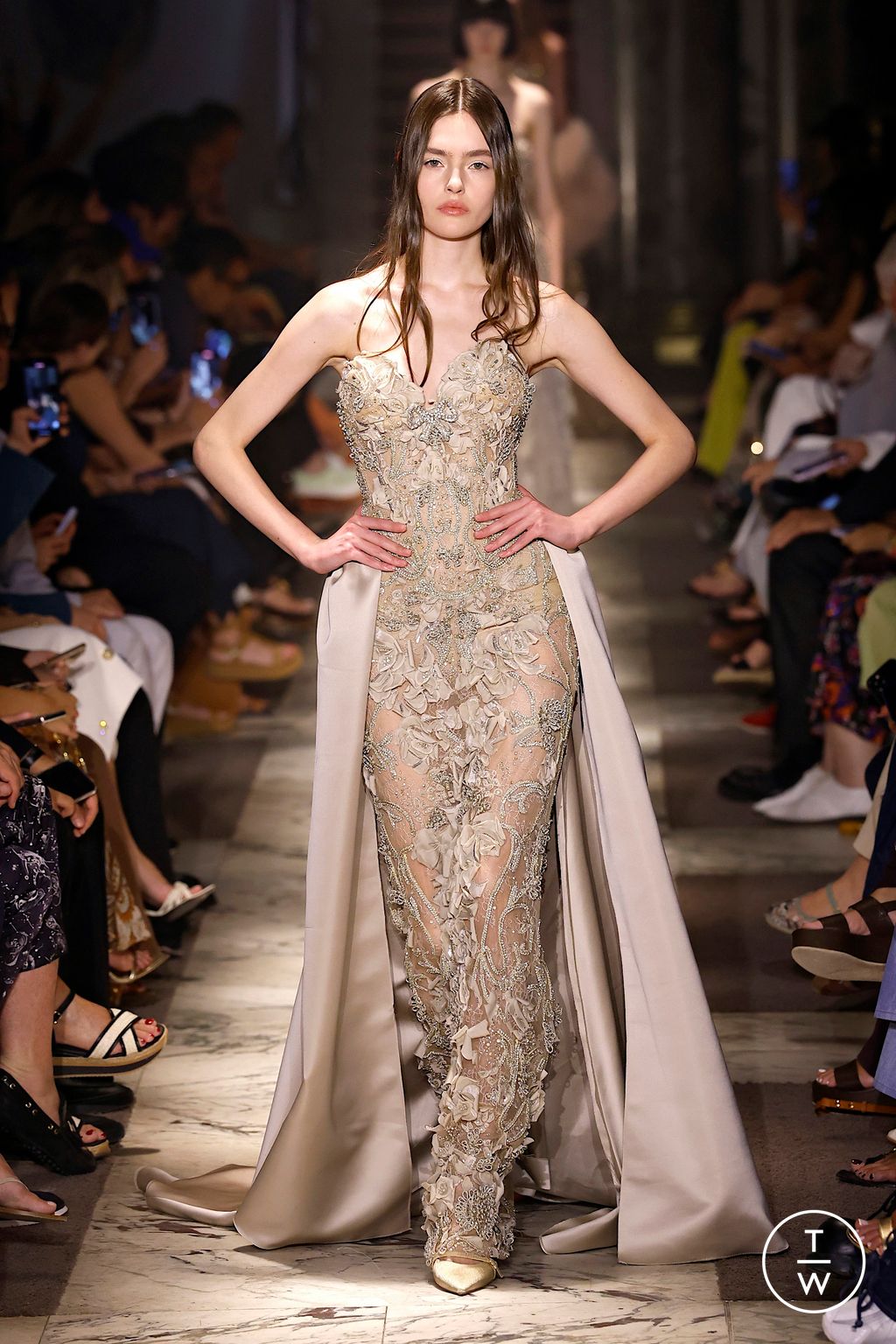 Fashion Week Paris Fall/Winter 2025 look 53 from the Elie Saab collection couture