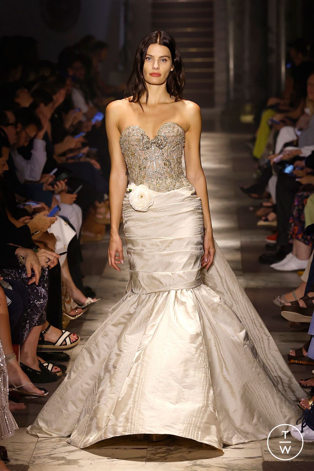 Fashion Week Paris Fall/Winter 2025 look 56 from the Elie Saab collection couture