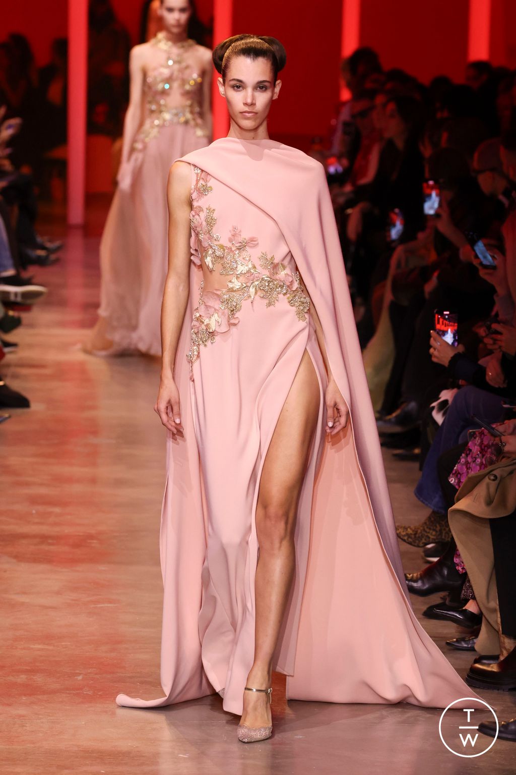 Fashion Week Paris Spring/Summer 2024 look 10 from the Elie Saab collection couture
