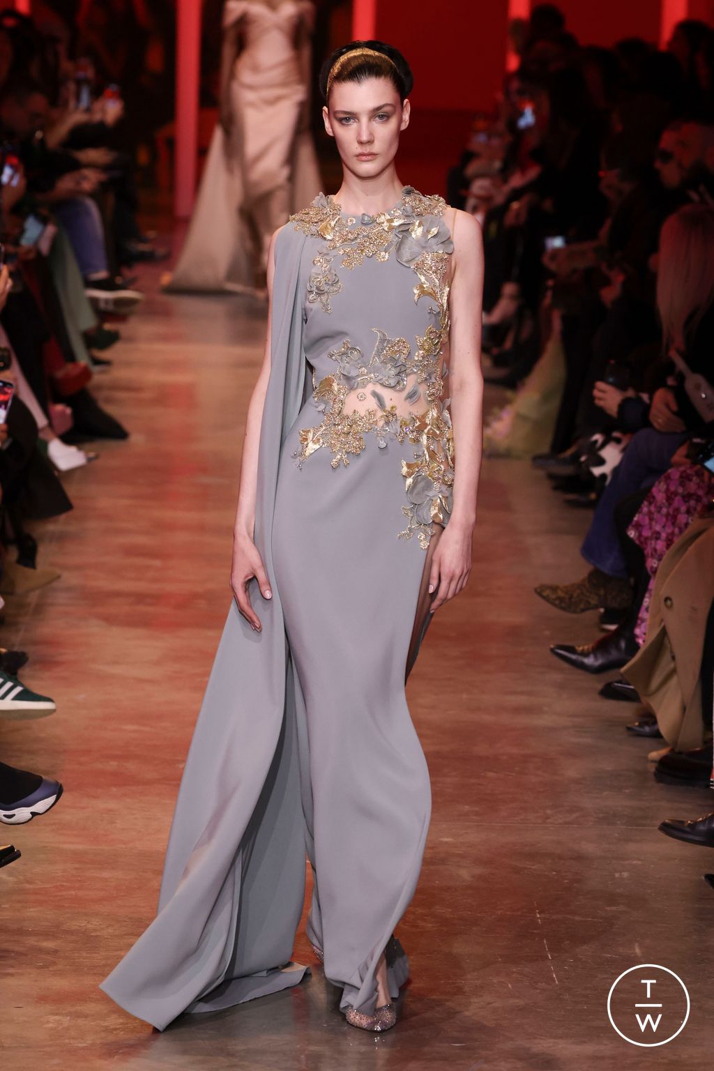 Fashion Week Paris Spring/Summer 2024 look 27 from the Elie Saab collection 高级定制