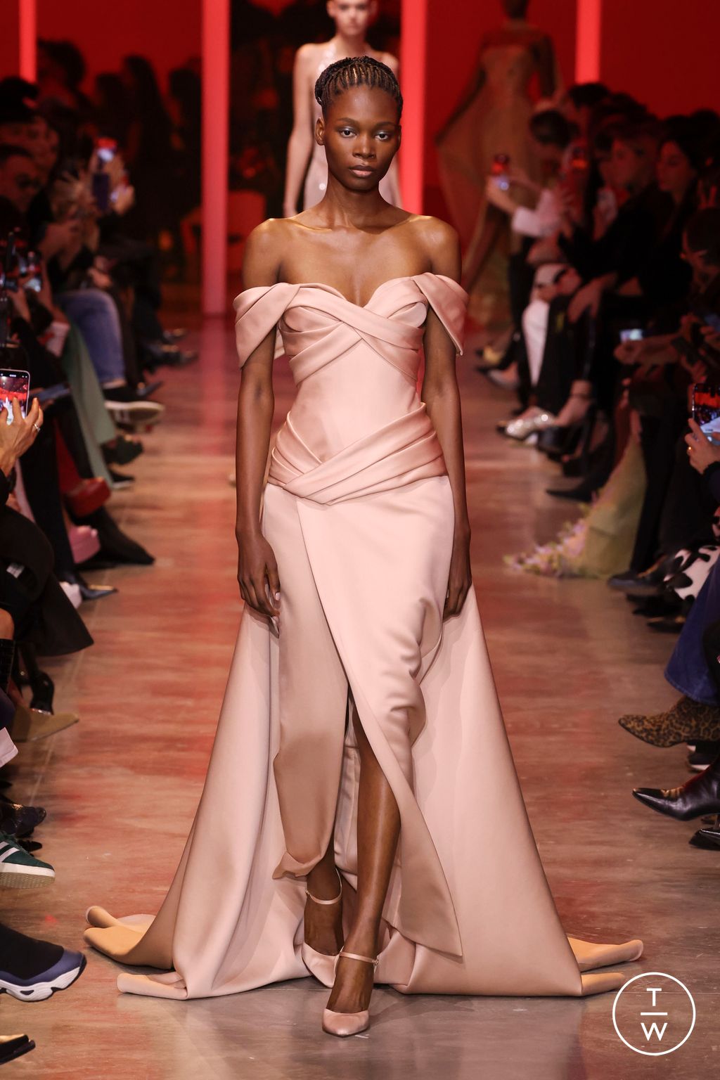 Fashion Week Paris Spring/Summer 2024 look 28 from the Elie Saab collection couture