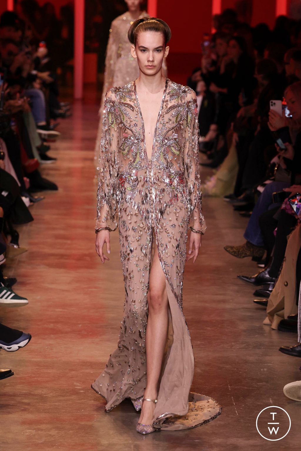 Fashion Week Paris Spring/Summer 2024 look 38 from the Elie Saab collection couture
