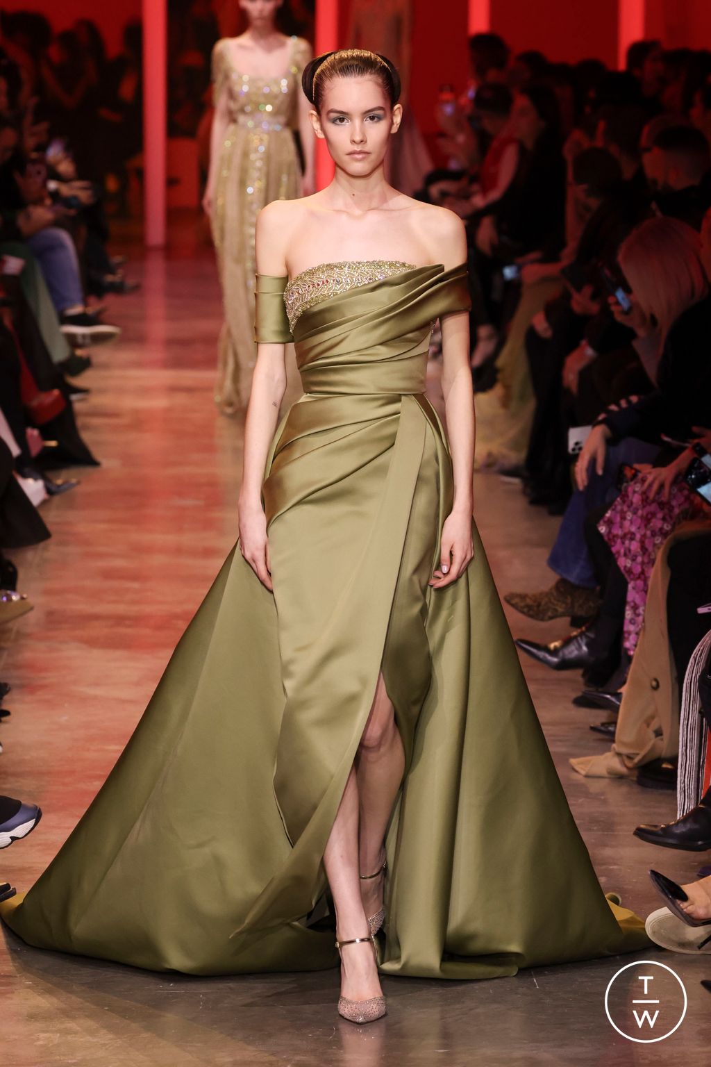 Fashion Week Paris Spring/Summer 2024 look 49 from the Elie Saab collection 高级定制