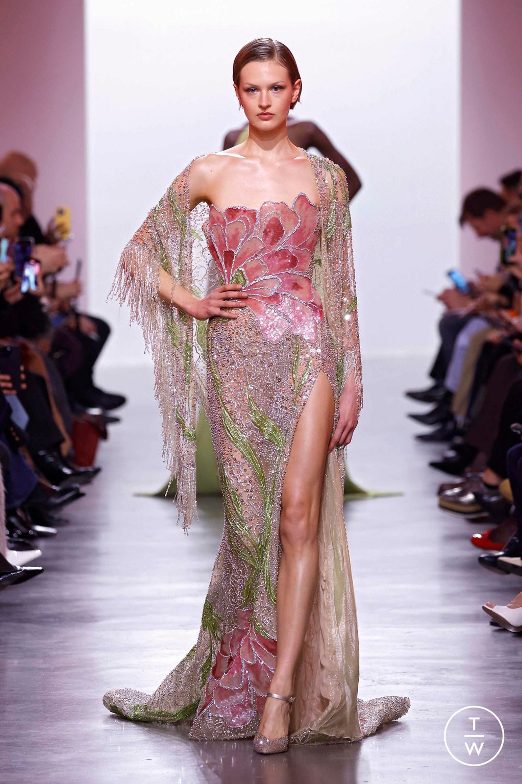 Fashion Week Paris Spring/Summer 2025 look 12 from the Elie Saab collection couture