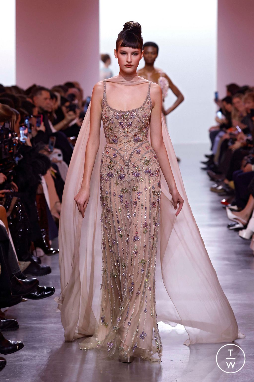 Fashion Week Paris Spring/Summer 2025 look 21 from the Elie Saab collection couture