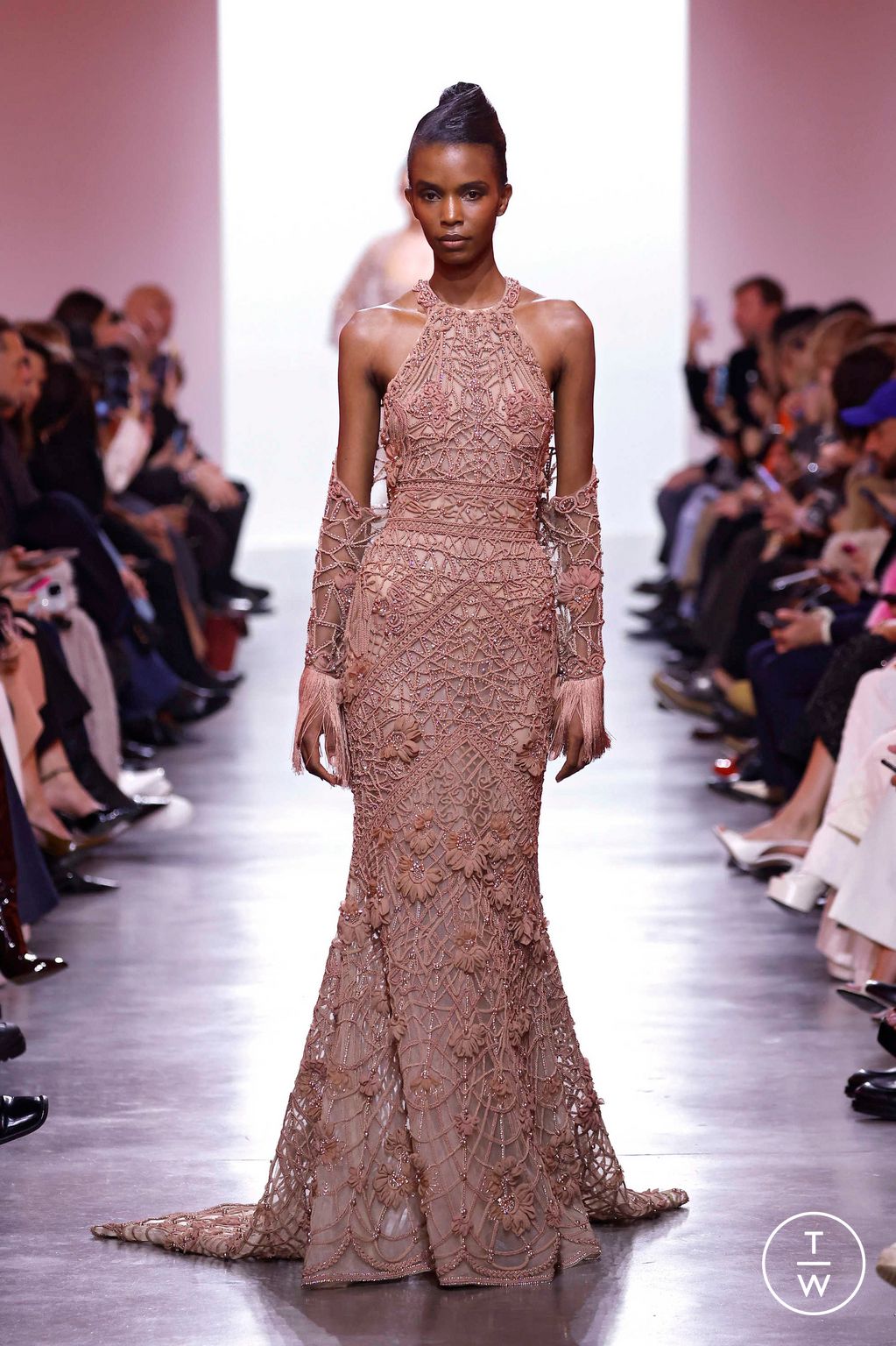Fashion Week Paris Spring-Summer 2025 look 27 from the Elie Saab collection couture