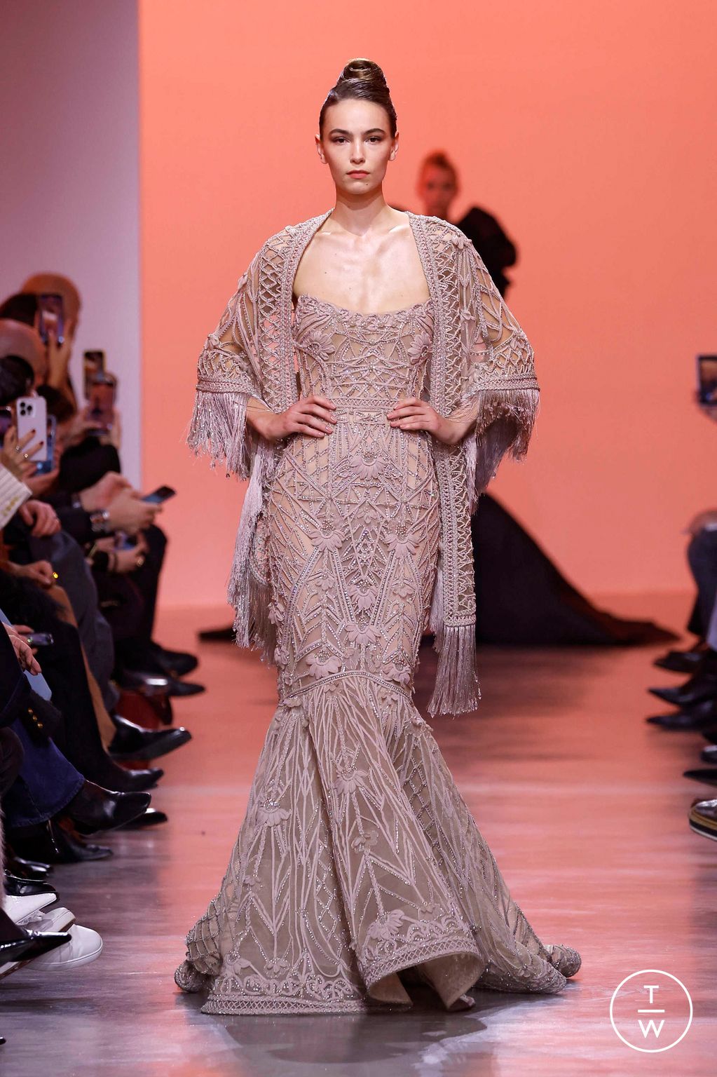 Fashion Week Paris Spring/Summer 2025 look 28 from the Elie Saab collection couture