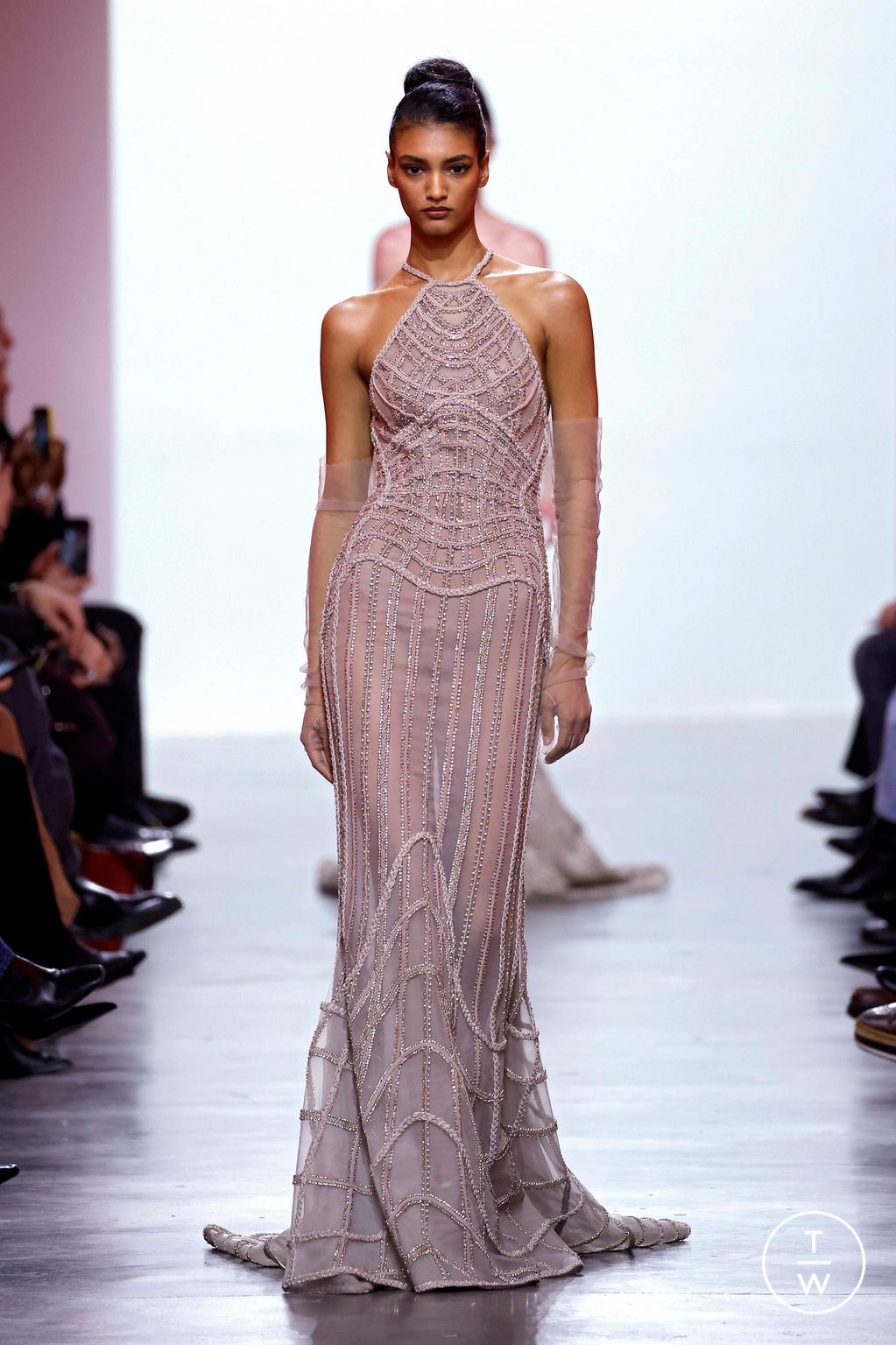 Fashion Week Paris Spring/Summer 2025 look 30 from the Elie Saab collection couture