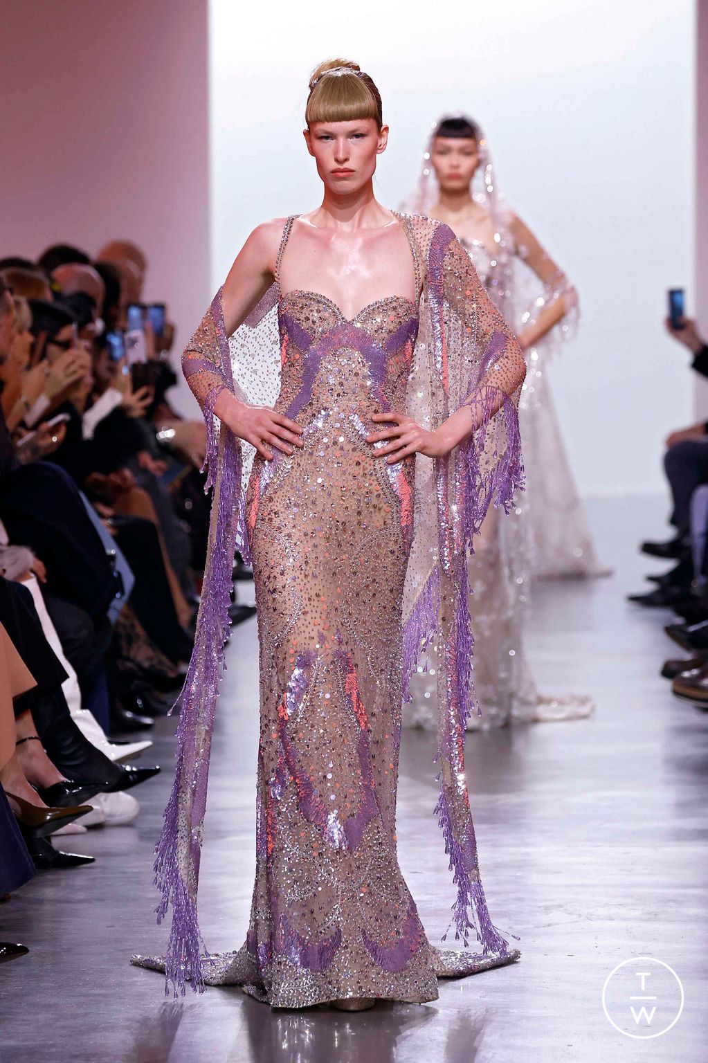 Fashion Week Paris Spring/Summer 2025 look 39 from the Elie Saab collection couture