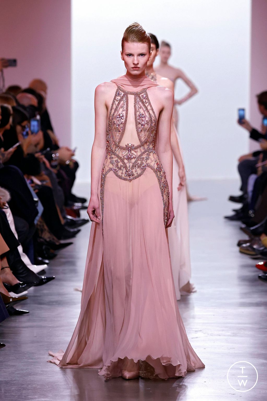 Fashion Week Paris Spring/Summer 2025 look 43 from the Elie Saab collection couture