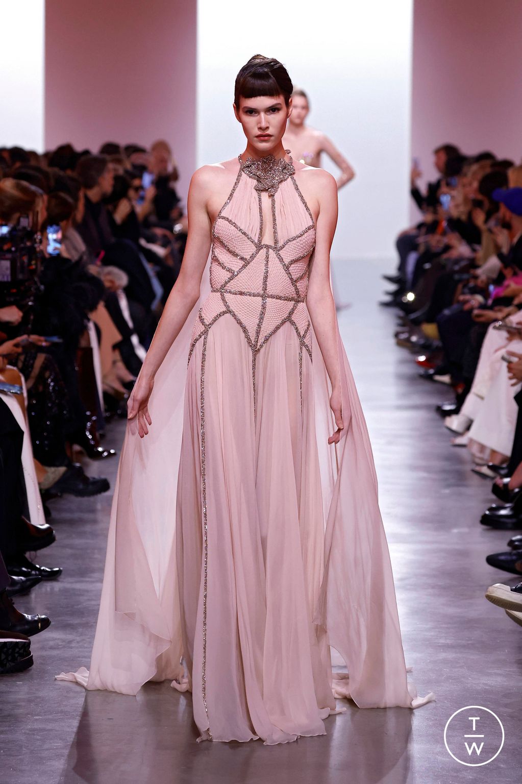 Fashion Week Paris Spring/Summer 2025 look 44 de la collection Elie Saab couture
