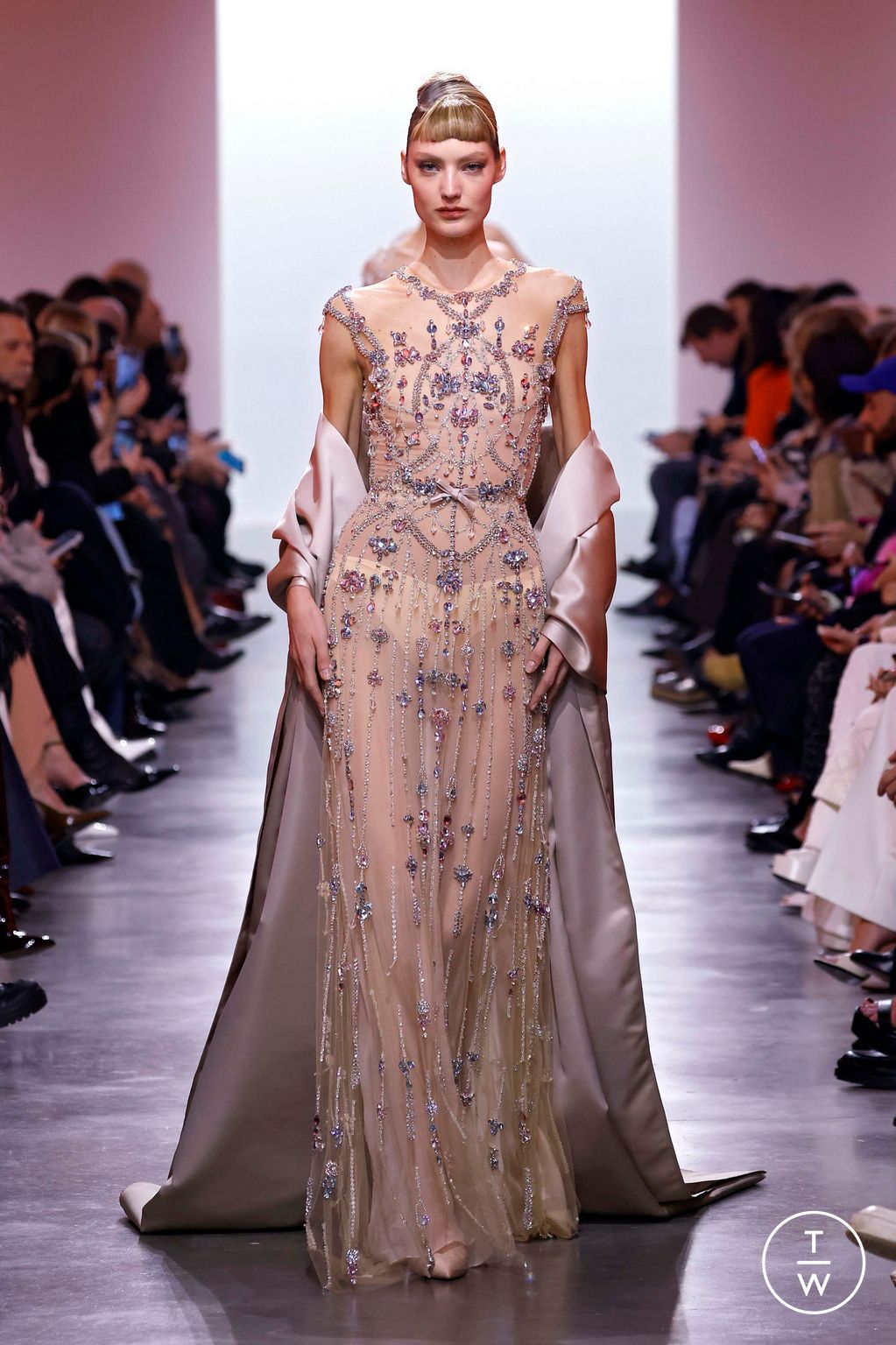 Fashion Week Paris Spring/Summer 2025 look 49 de la collection Elie Saab couture