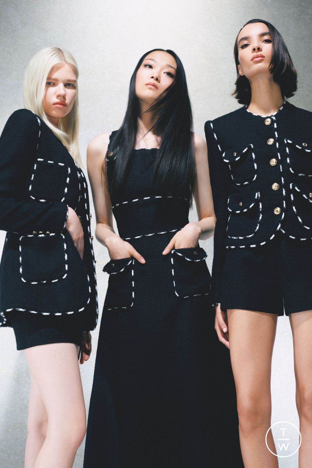 Fashion Week Paris Resort 2023 look 9 de la collection Elie Saab womenswear