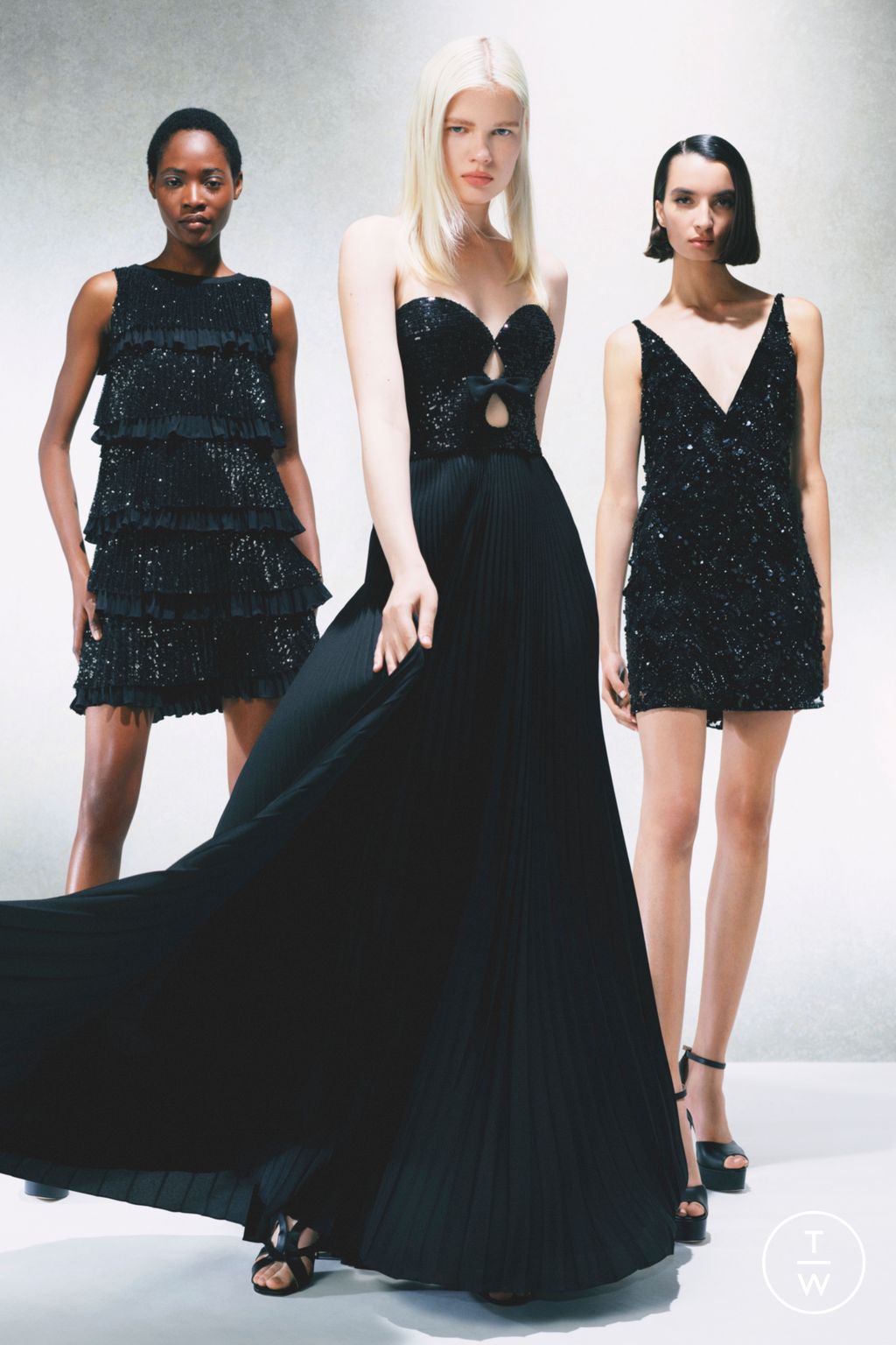 Fashion Week Paris Resort 2023 look 15 de la collection Elie Saab womenswear