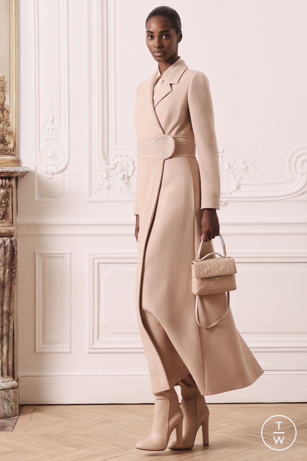 Fashion Week Paris Pre-Fall 2024 look 7 from the Elie Saab collection womenswear
