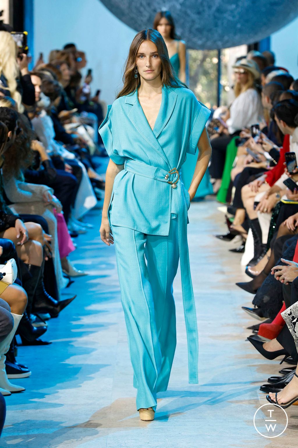Fashion Week Paris Spring/Summer 2024 look 25 from the Elie Saab collection 女装