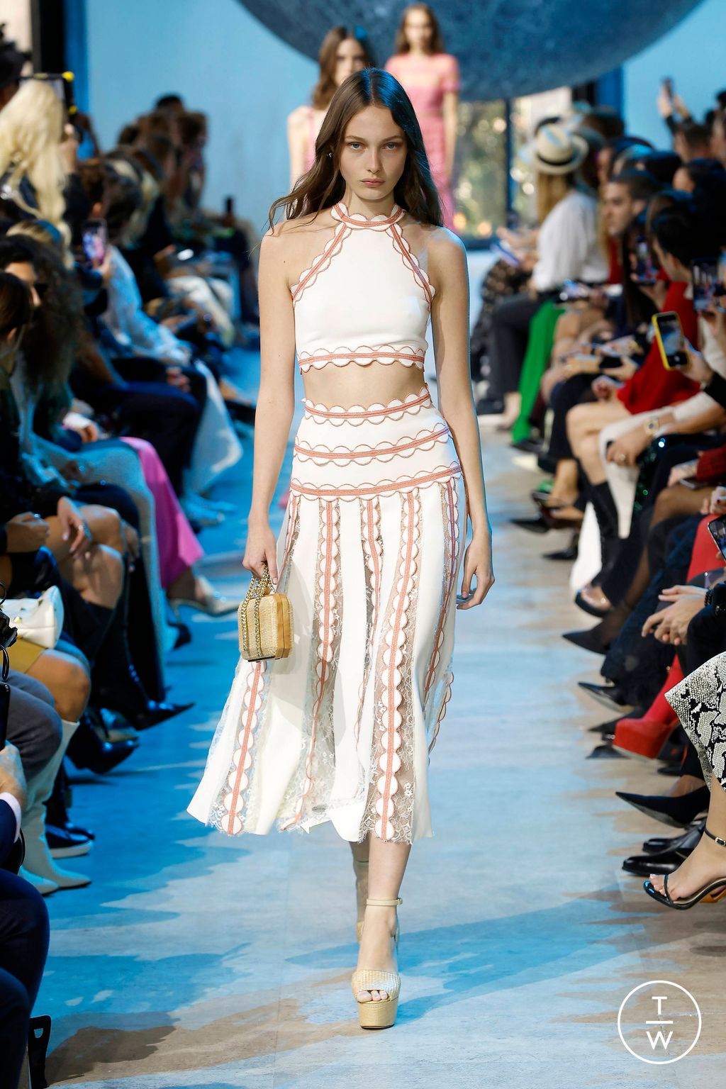 Fashion Week Paris Spring/Summer 2024 look 34 from the Elie Saab collection 女装