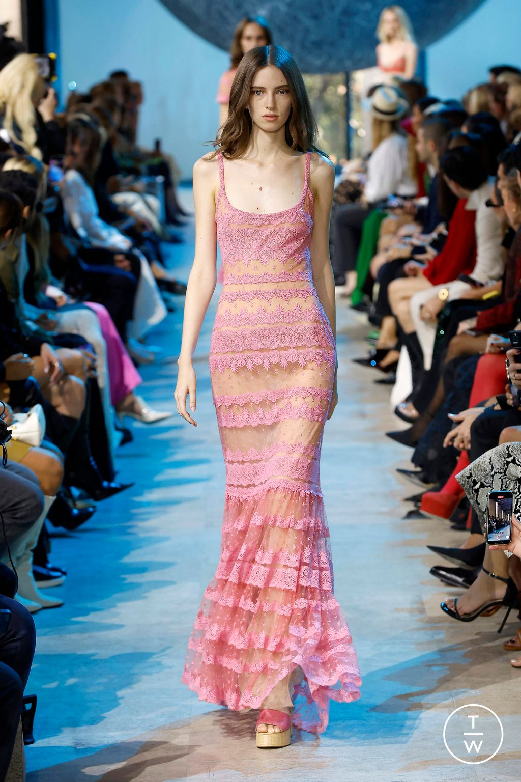 Fashion Week Paris Spring/Summer 2024 look 35 from the Elie Saab collection 女装