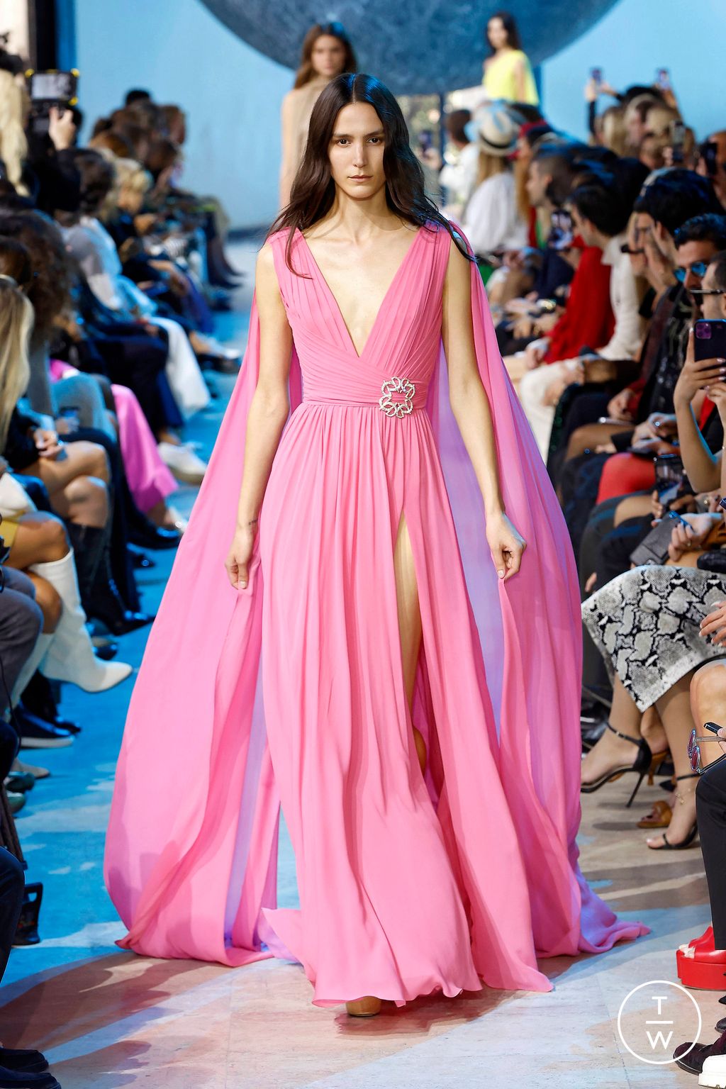 Fashion Week Paris Spring/Summer 2024 look 49 from the Elie Saab collection 女装