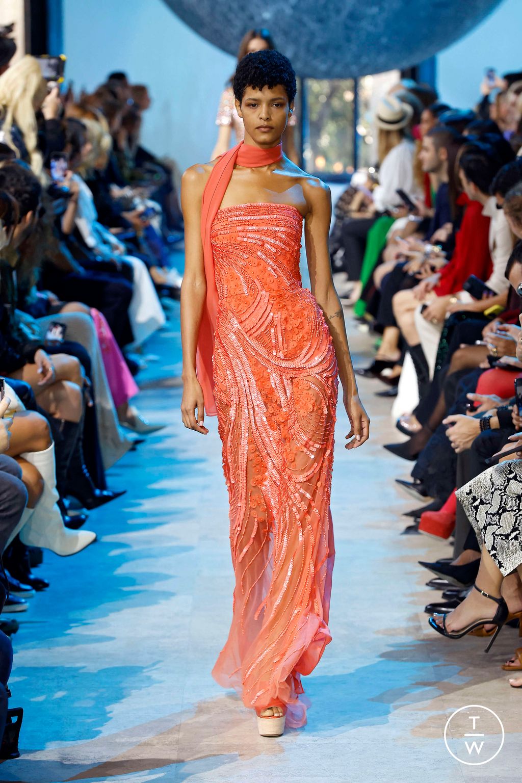 Fashion Week Paris Spring/Summer 2024 look 54 from the Elie Saab collection 女装