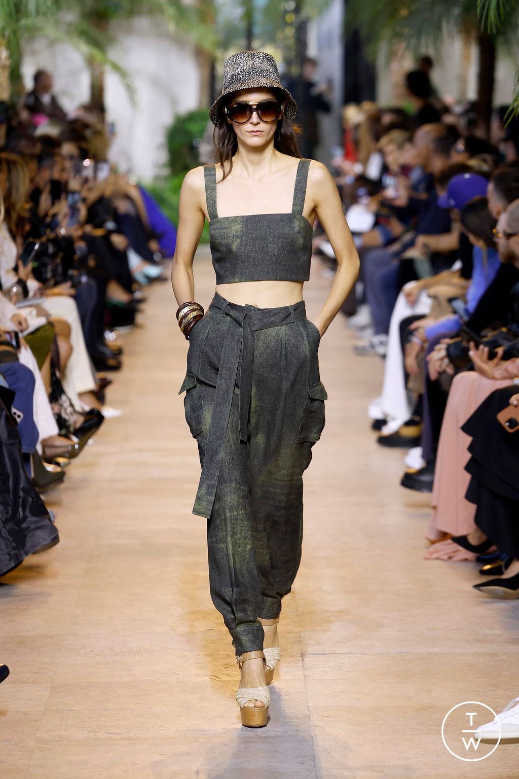 Fashion Week Paris Spring/Summer 2025 look 19 from the Elie Saab collection womenswear