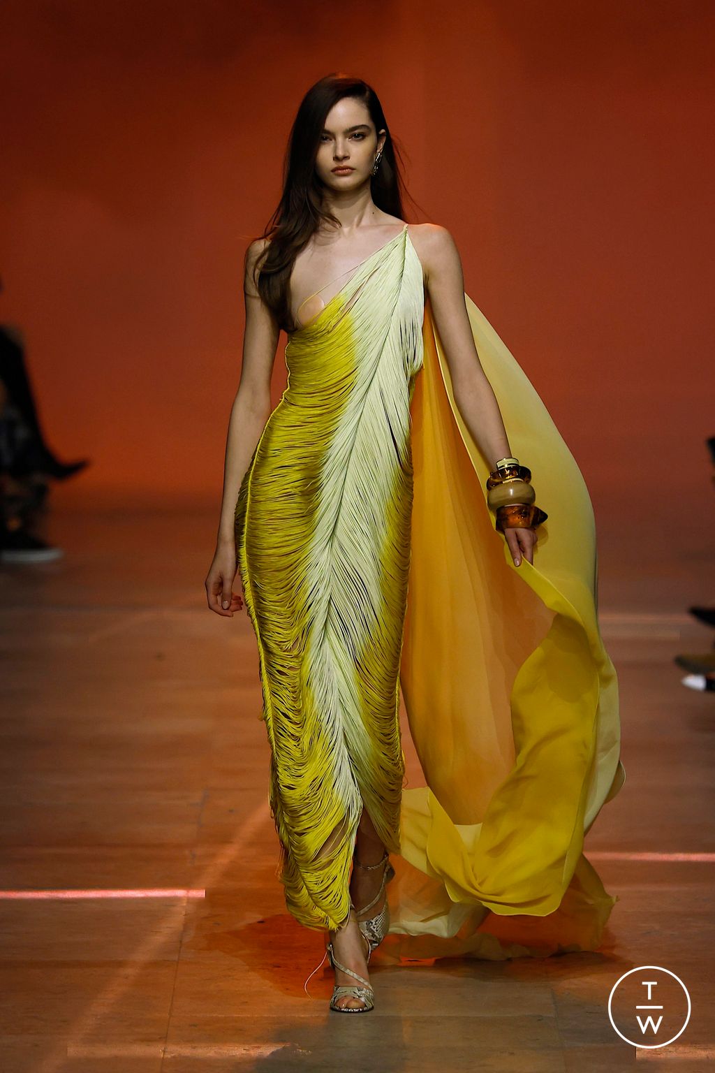 Fashion Week Paris Spring/Summer 2026 look 61 from the Elie Saab collection 女装