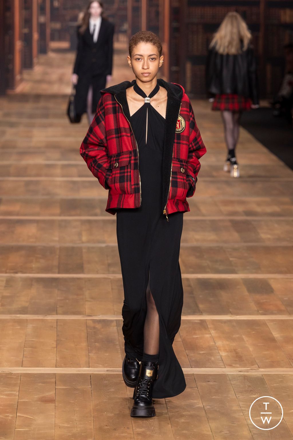 Fashion Week Milan Fall/Winter 2024 look 13 de la collection Elisabetta Franchi womenswear