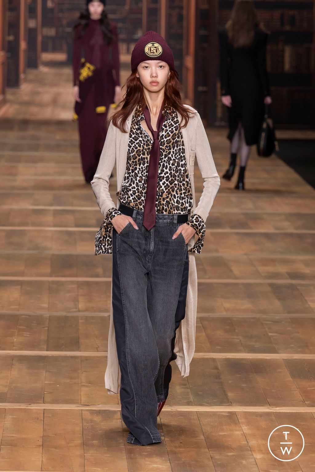 Fashion Week Milan Fall/Winter 2024 look 16 de la collection Elisabetta Franchi womenswear