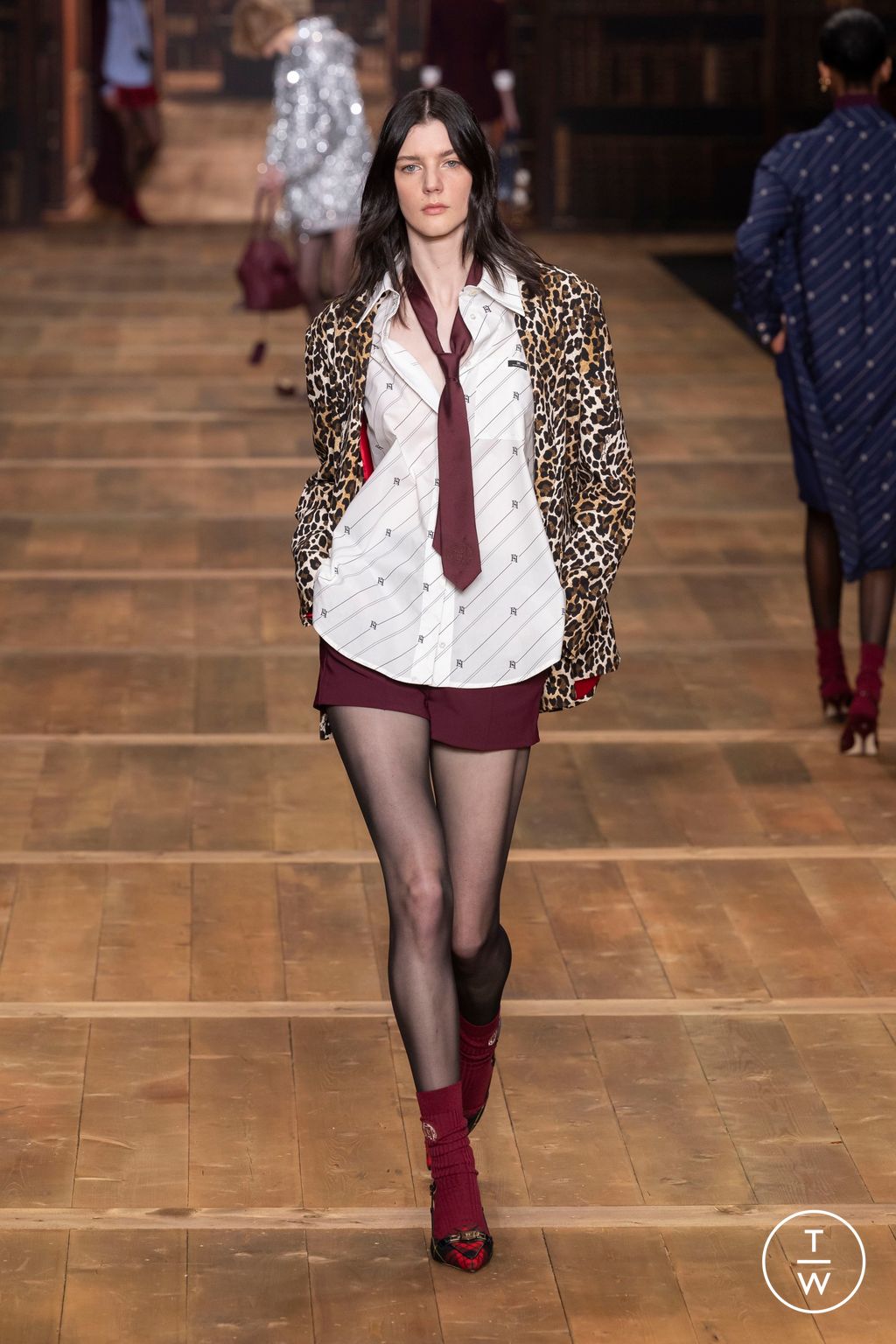 Fashion Week Milan Fall/Winter 2024 look 23 from the Elisabetta Franchi collection 女装