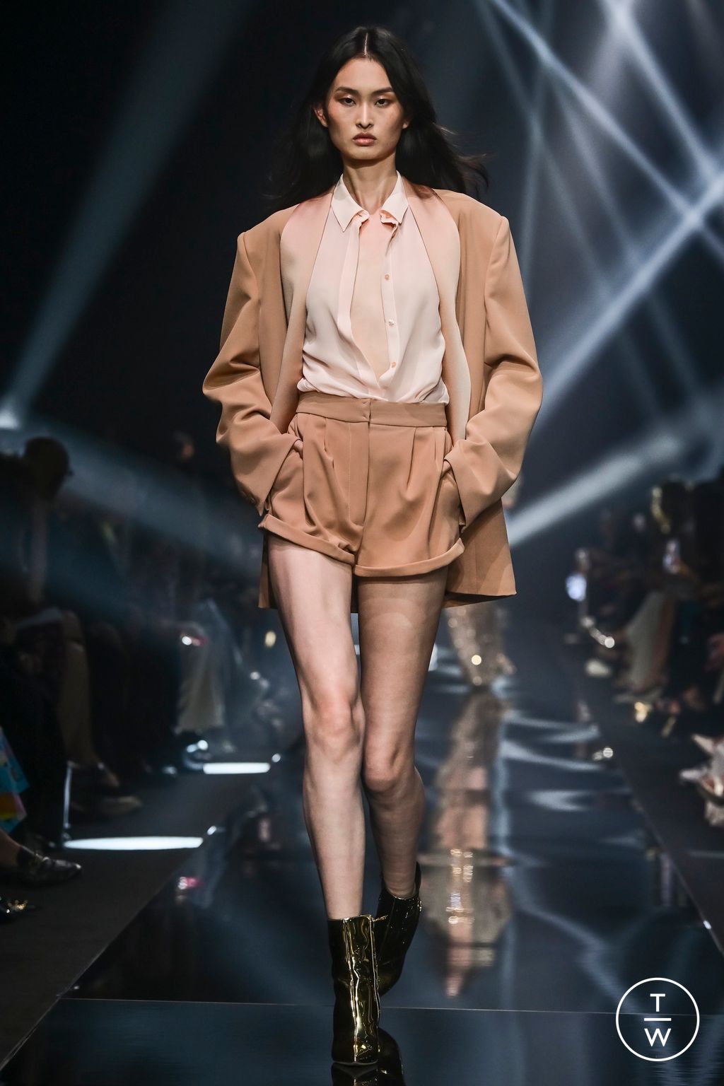 Fashion Week Milan Spring/Summer 2024 look 30 from the Elisabetta Franchi collection 女装