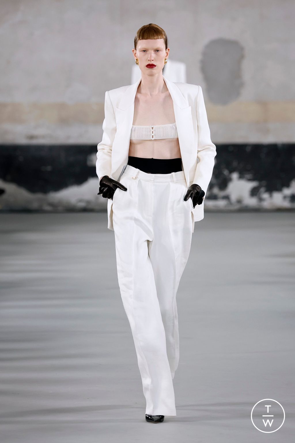 Fashion Week Milan Spring/Summer 2025 look 16 from the Elisabetta Franchi collection womenswear