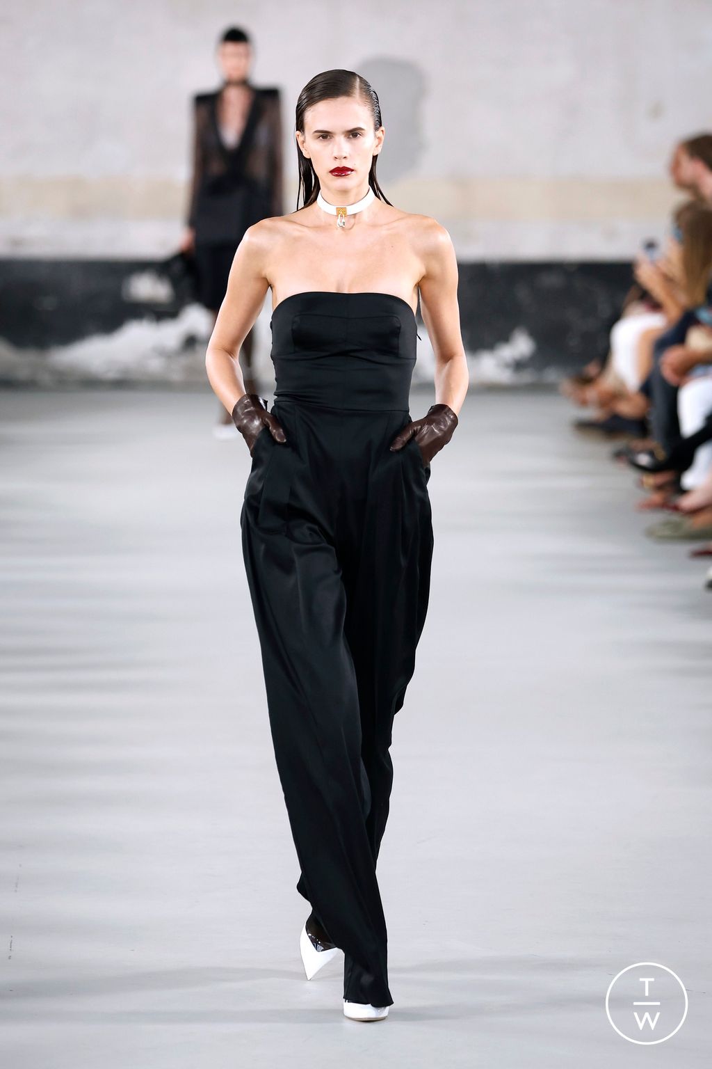 Fashion Week Milan Spring/Summer 2025 look 22 de la collection Elisabetta Franchi womenswear