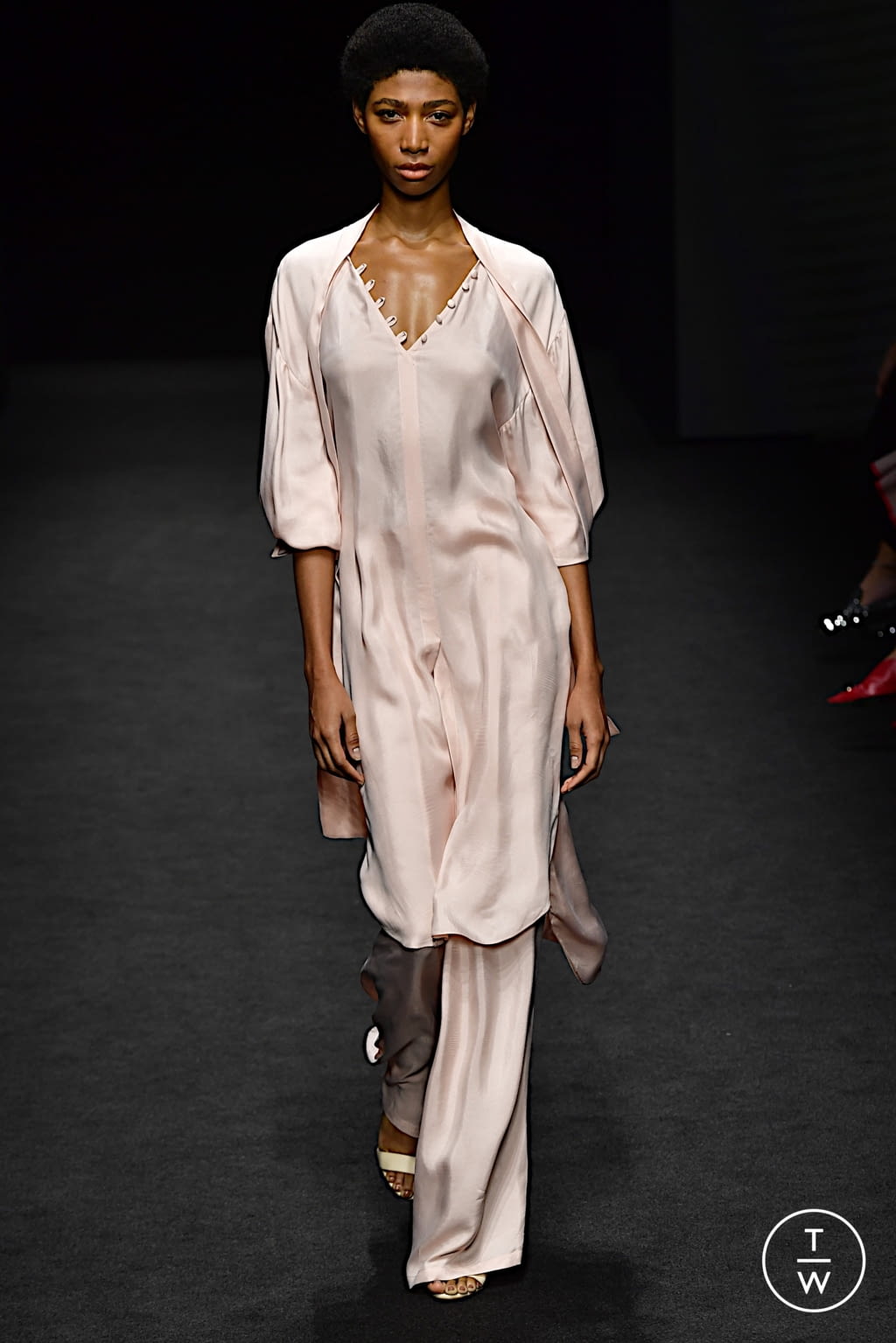 Fashion Week Milan Spring/Summer 2022 look 24 de la collection BUDAPEST SELECT womenswear