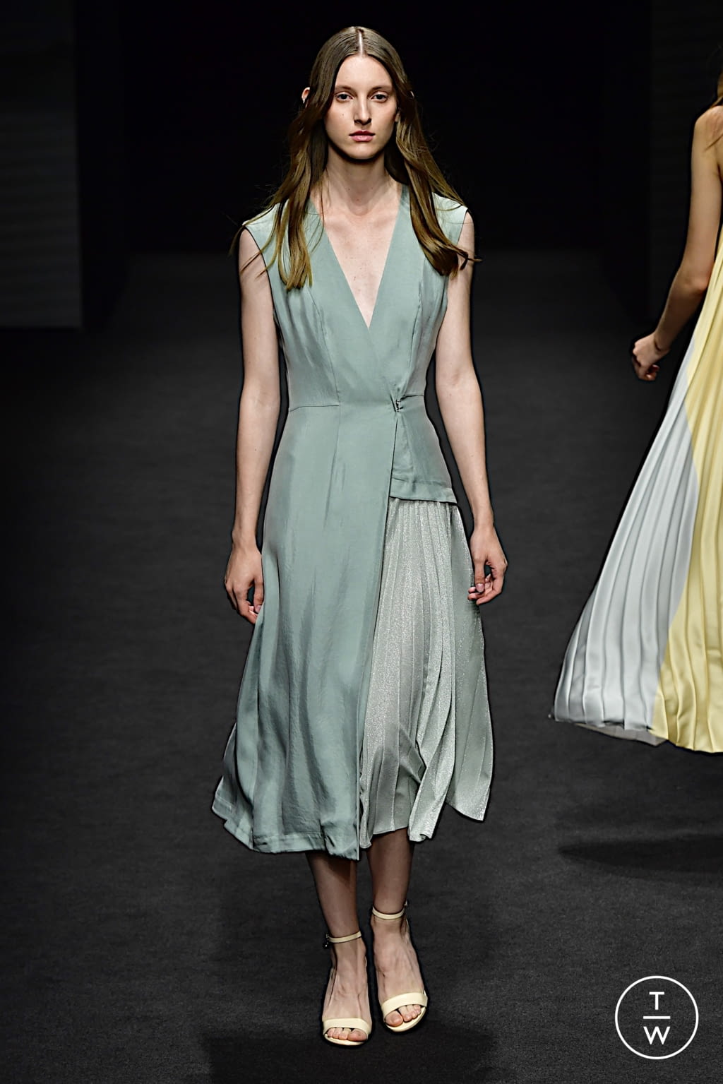 Fashion Week Milan Spring/Summer 2022 look 26 de la collection BUDAPEST SELECT womenswear
