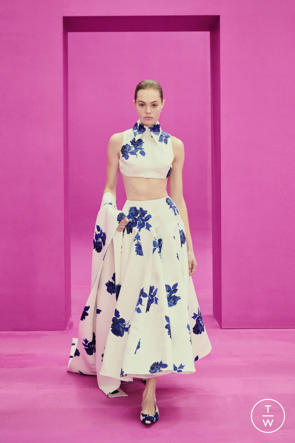 Fashion Week London Fall/Winter 2021 look 34 from the Emilia Wickstead collection 女装