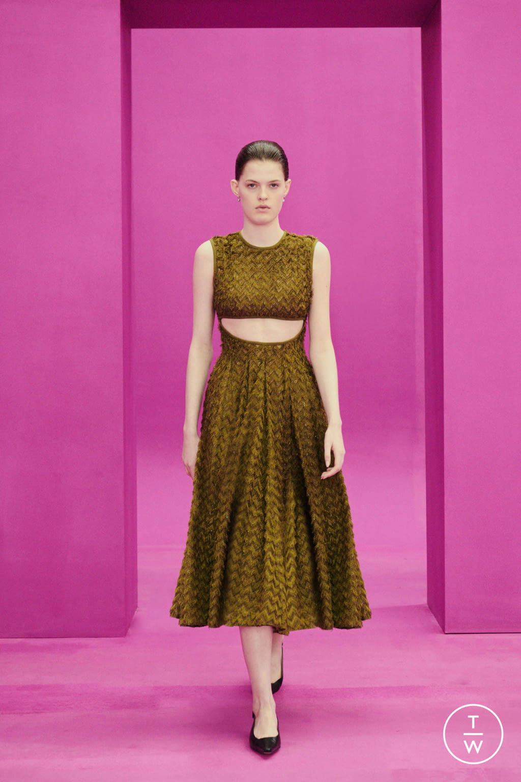 Fashion Week London Fall/Winter 2021 look 36 from the Emilia Wickstead collection 女装